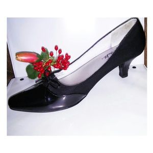 🌺 life stride shoes black